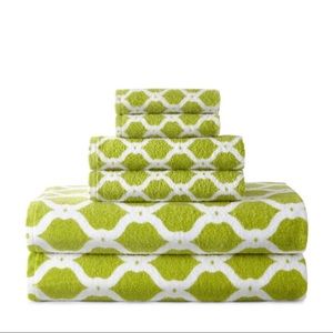 Green Towel Set